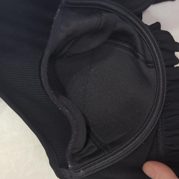 Freya Black Ribbed High Neck Swim Top Ruffle Bottom Size 30G - Picture 7 of 7